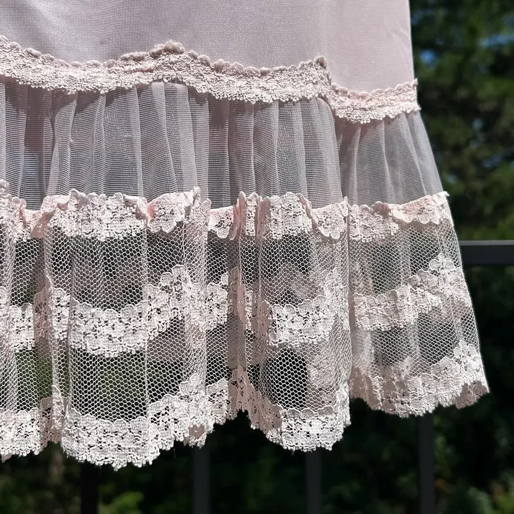 Vintage 40s/50s Pink Tiered Mesh Ruffle Hem Petticoat Slip Skirt - Picture 2 of 7